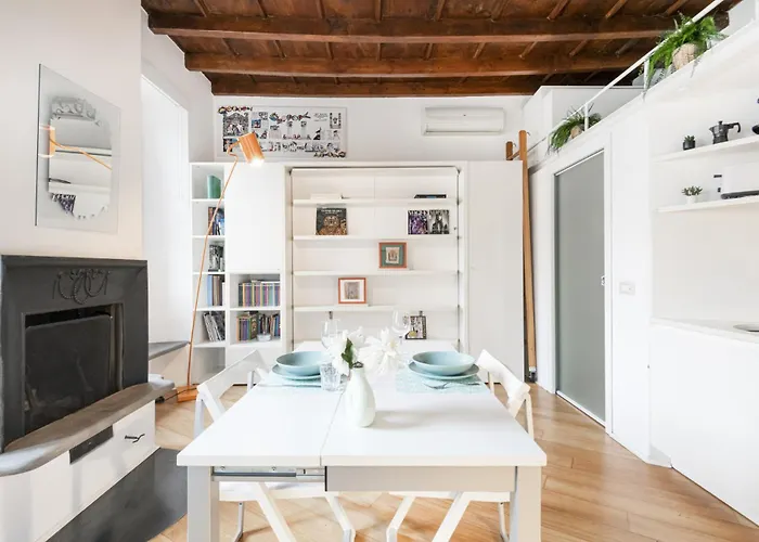 Easylife - - Ripa Ticinese 33 - Navigli * Milán