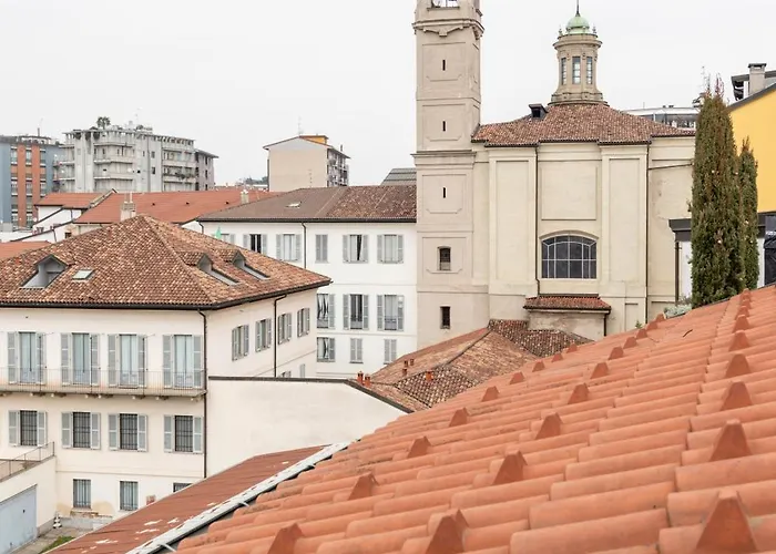 아파트 Large & Comfy - A Few Steps From The Duomo 밀라노