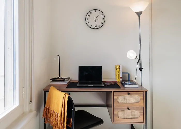 Di Design Con Vista Su Via Tortona Milán