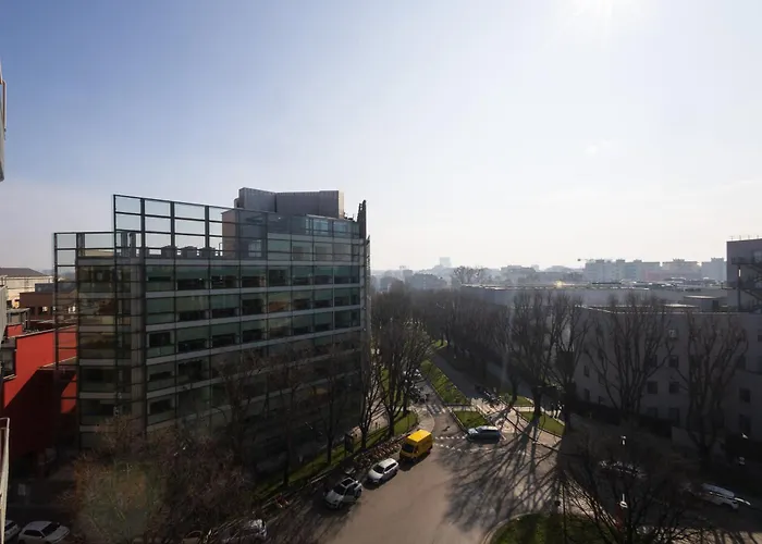 Appartamento Di Design Con Vista Su Via Tortona Milano