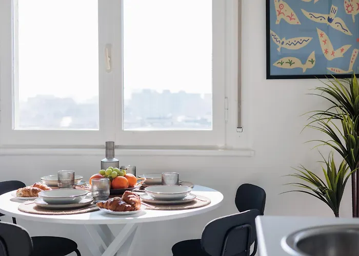 Di Design Con Vista Su Via Tortona * Milán