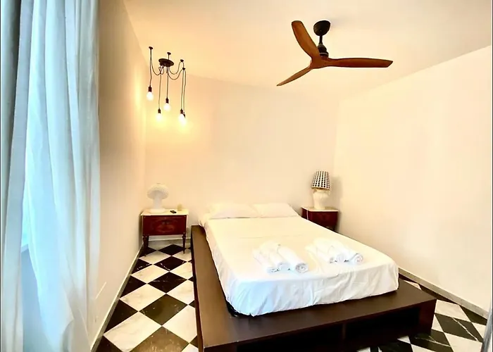 Quiet Luminous Flat Historical Center Fast Wi-fi *