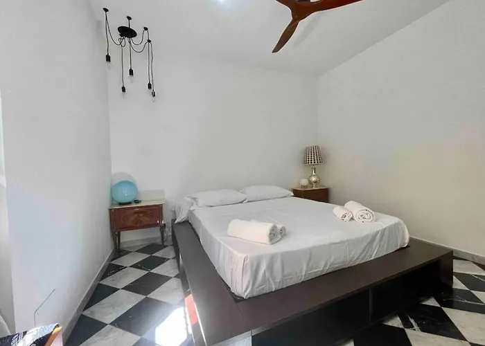 Apartment Quiet Luminous Flat Historical Center Fast Wi-fi