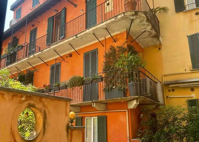 Apartment Quiet Luminous Flat Historical Center Fast Wi-fi