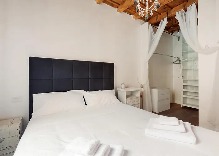 Brera - Castello - Ampio Bilocale Centro Appartement *