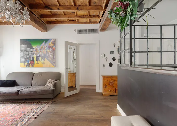 Brera - Castello - Ampio Bilocale Centro