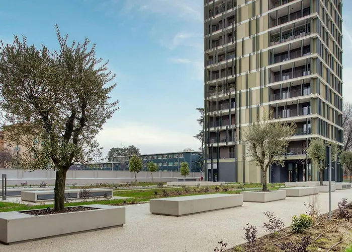 Апартаменты Limehome Park Towers