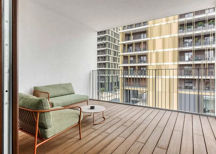 Limehome Park Towers * ميلان