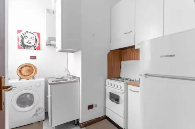 شقة The House Of Via Muratori 11 ميلان