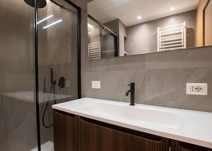 Boutique D'este - Bocconi - Porta Romana 1br Flat - 5 Min Metro Apartamento Milán