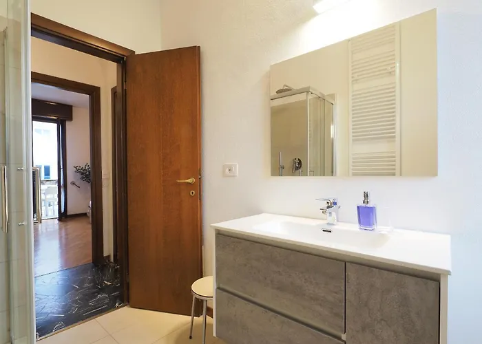 Primopiano - Napo Torriani C Apartment *