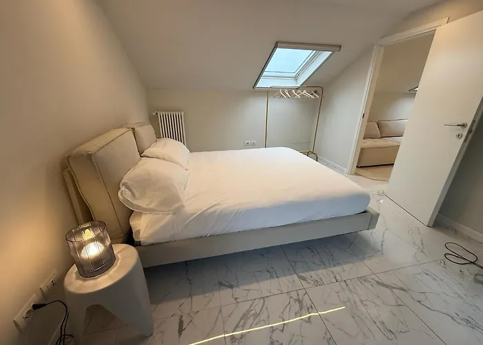 Sunny Design Penthouse 2br 2ba 8 Min To Duomo