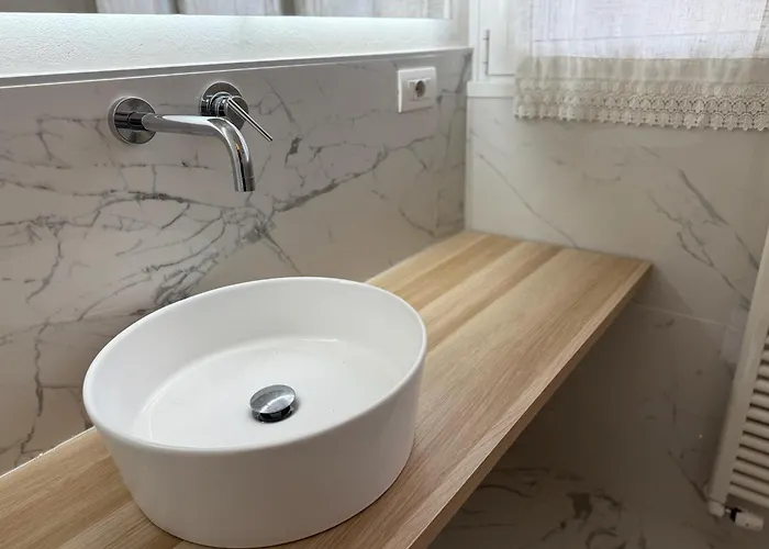 Sunny Design Penthouse 2br 2ba 8 Min To Duomo *