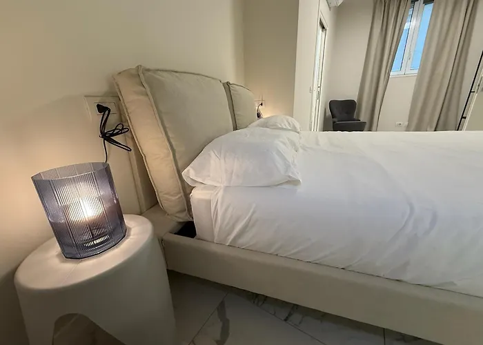 Daire Sunny Design Penthouse 2br 2ba 8 Min To Duomo