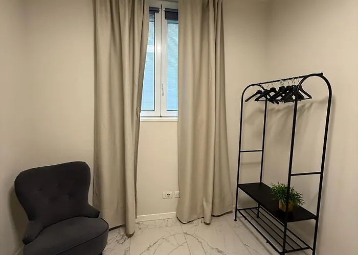 Sunny Design Penthouse 2br 2ba 8 Min To Duomo * Mediolan