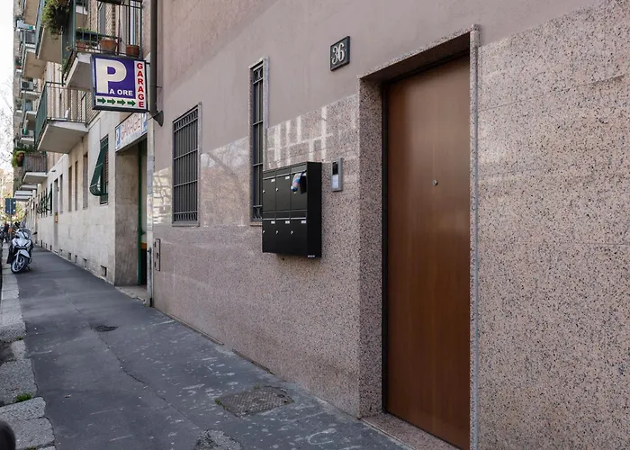 Bright Attic M4 - 2 Bedrooms * Mediolan