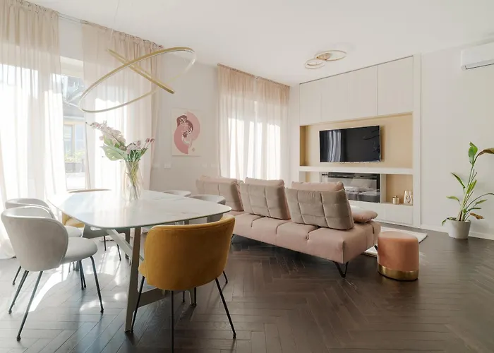 Cadorna - Rasori - Ampio Trilocale Di Design *