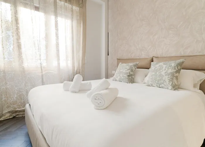 Cadorna - Rasori - Ampio Trilocale Di Design