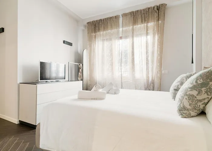 Cadorna - Rasori - Ampio Trilocale Di Design Milano