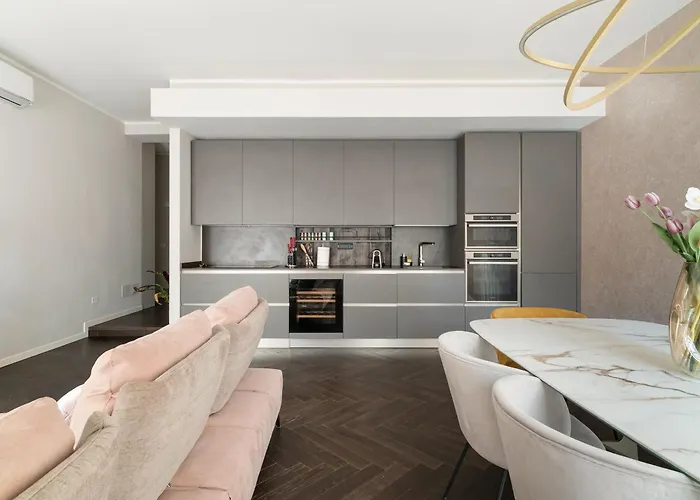 Cadorna - Rasori - Ampio Trilocale Di Design