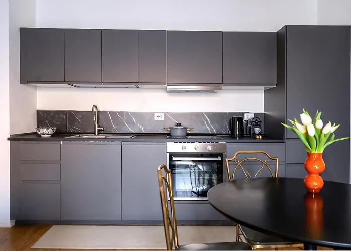 Duomo-corso - Elegante - Metro M5 Ad 1 Min