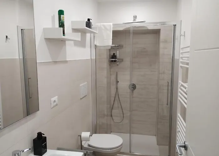 Happiness In Corso ميلان