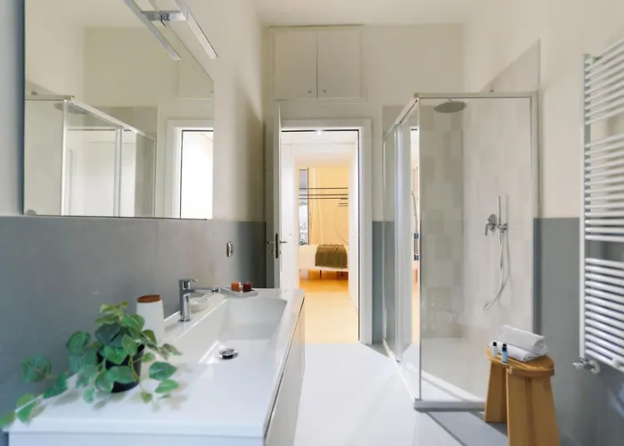 The Rent - Spacious Three-bedroom In The Heart Of Appartamento