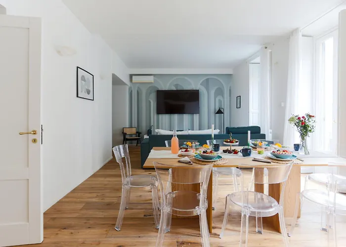 The Rent - Spacious Three-bedroom In The Heart Of Appartamento Milano