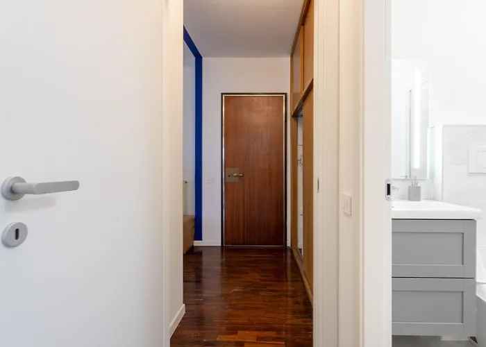 Russoli By Halldis Mailand