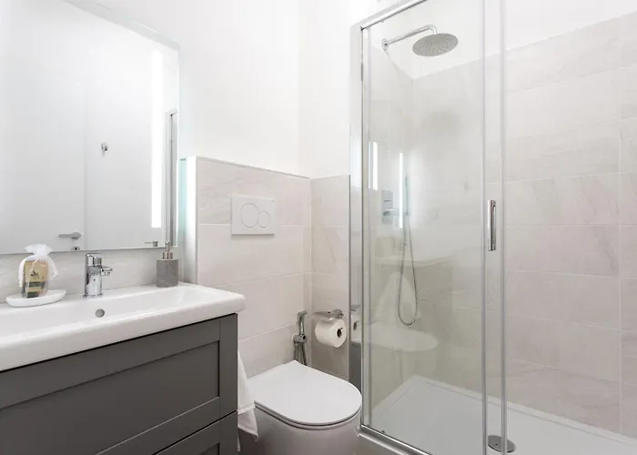 Russoli By Halldis * Mailand