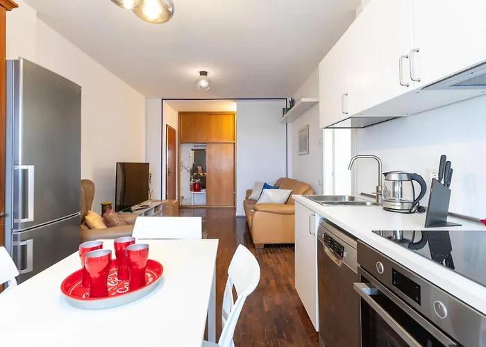 Russoli By Halldis * Mailand