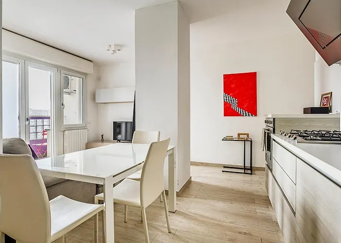 Brand New 1 Bedroom In Navigli Area Apartmán