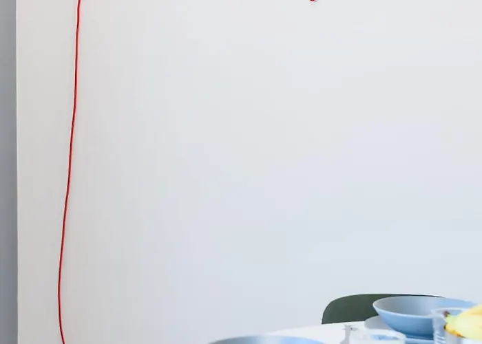 Urban Retreat 45 アパート