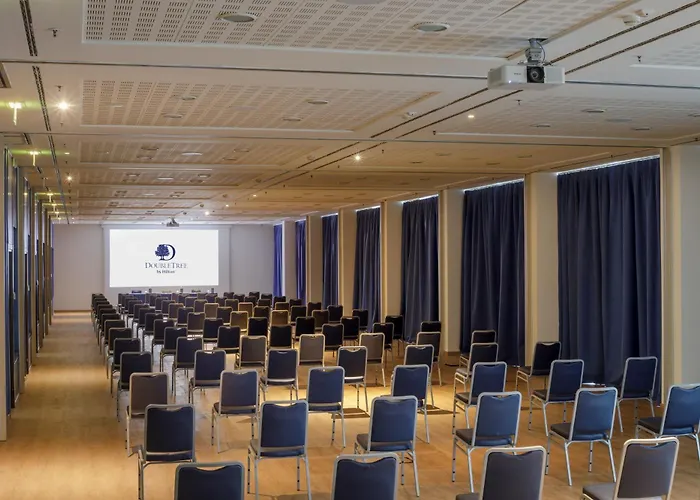 Doubletree By Hilton מלון