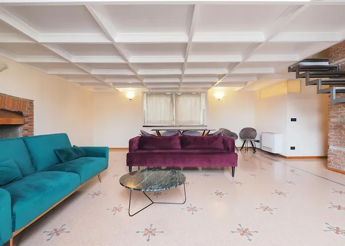 Unique Duomo Luxury Apartment