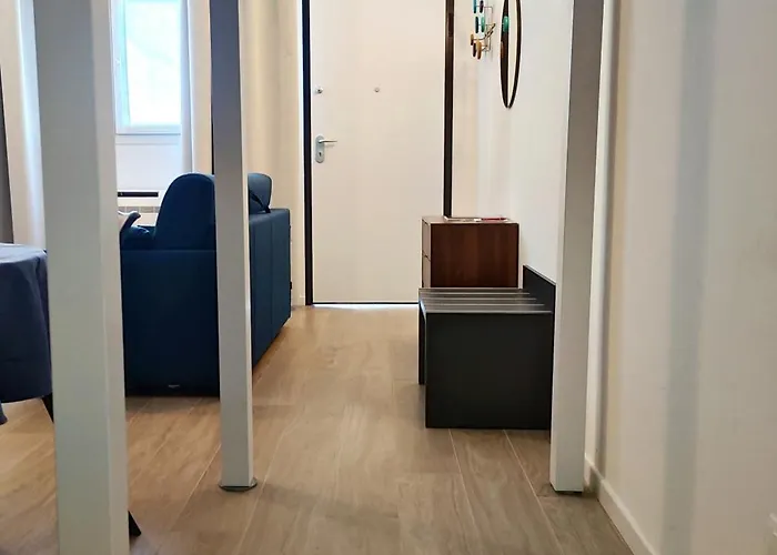 Fantastic Flat Famagosta Area, Forum, Parking, Netflix * ميلان