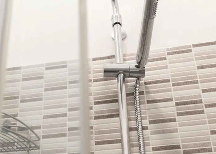 Bilocale Moderno Isola-garibaldi, 4 Posti, Wifi Veloce, Metro A 2 Minuti *