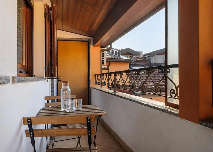 Modern Near Station Apartamento