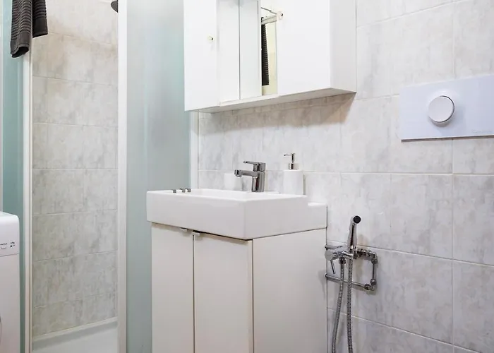 Apartamento Modern Near Station