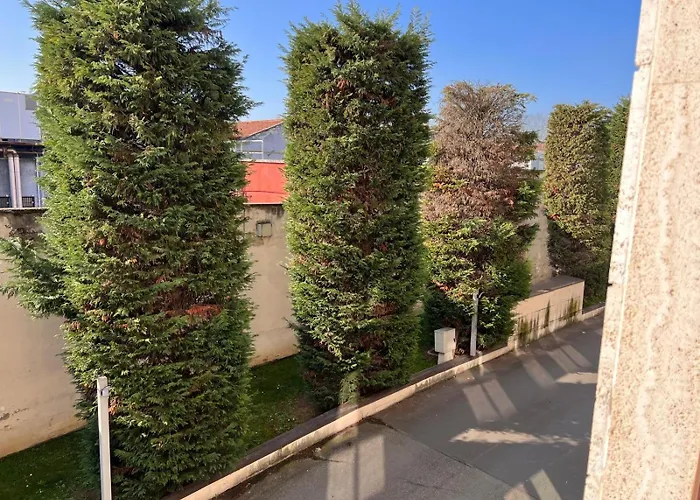 Kibilu - Via Pompeo Mariani *