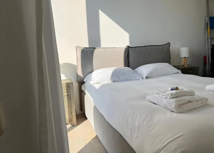 Kibilu - Via Pompeo Mariani * Milán