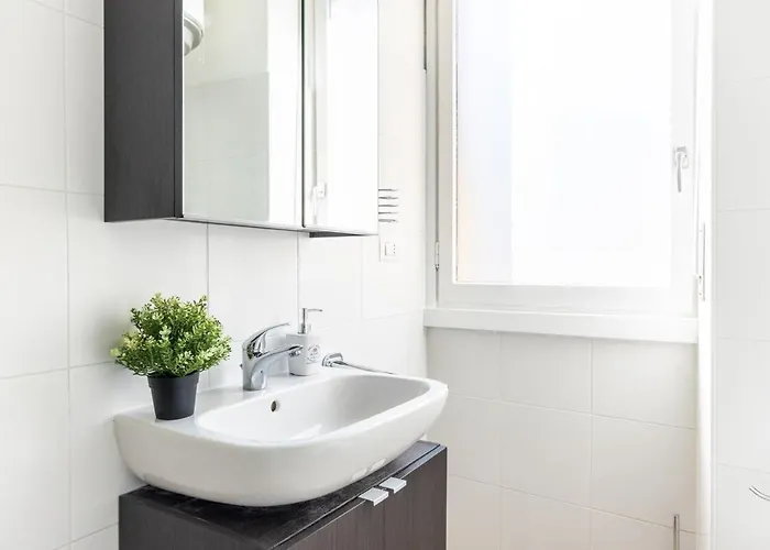 Duomo-navigli - Two Bedrooms & Terrace With Wi-fi *