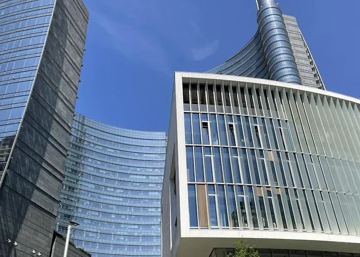 Mila By The Blue Twins Milano