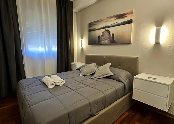 Apartment King Bocconi Milan