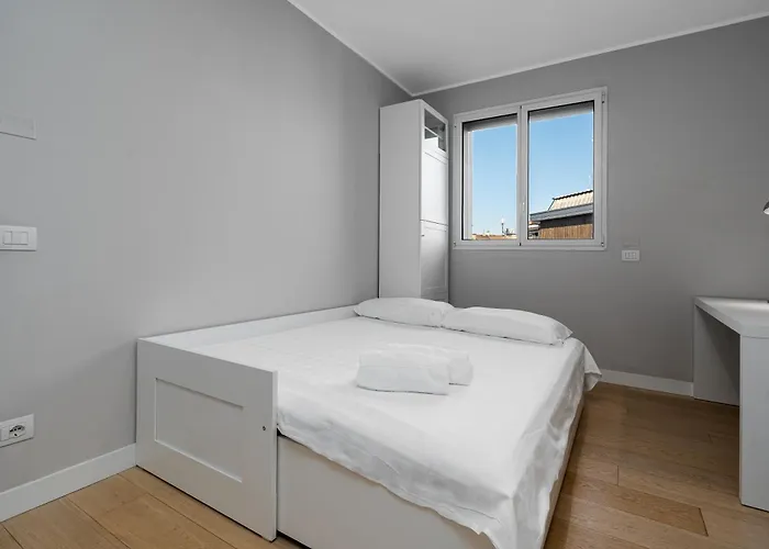 Ray 3 San Siro-fiera Apartmán *