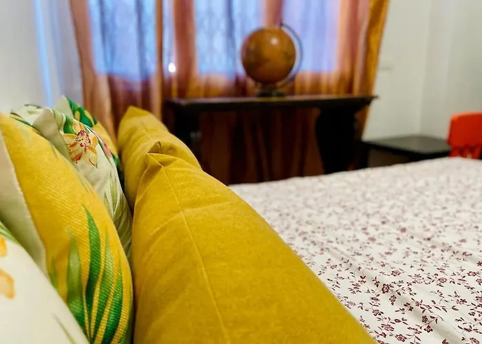 Life - Charming Joie De Vivre *