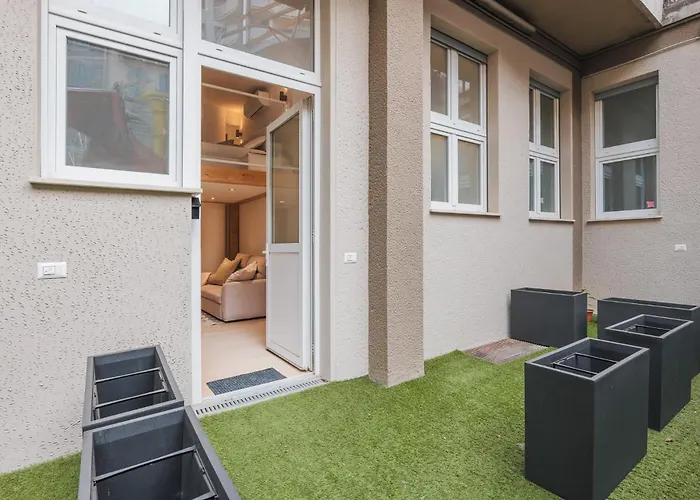 Modern Loft In - Near Lodi Tibb Metro *