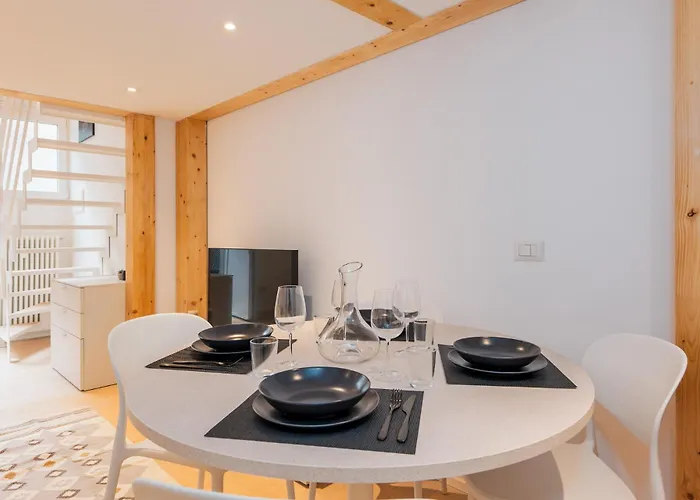 Modern Loft In - Near Lodi Tibb Metro Appartement *