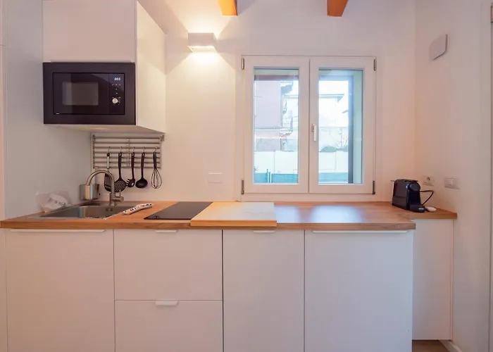 Luxury - Flumendosa 5 Milano