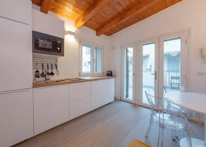 Luxury - Flumendosa 5 Milano